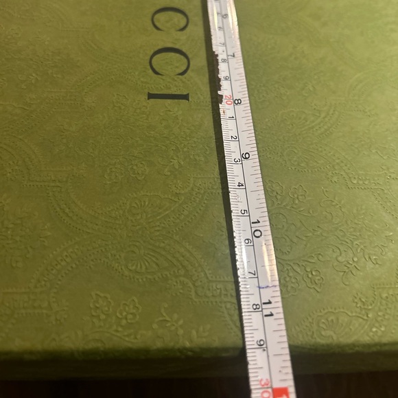 1 Gucci Green Embossed Box - Picture 12 of 13